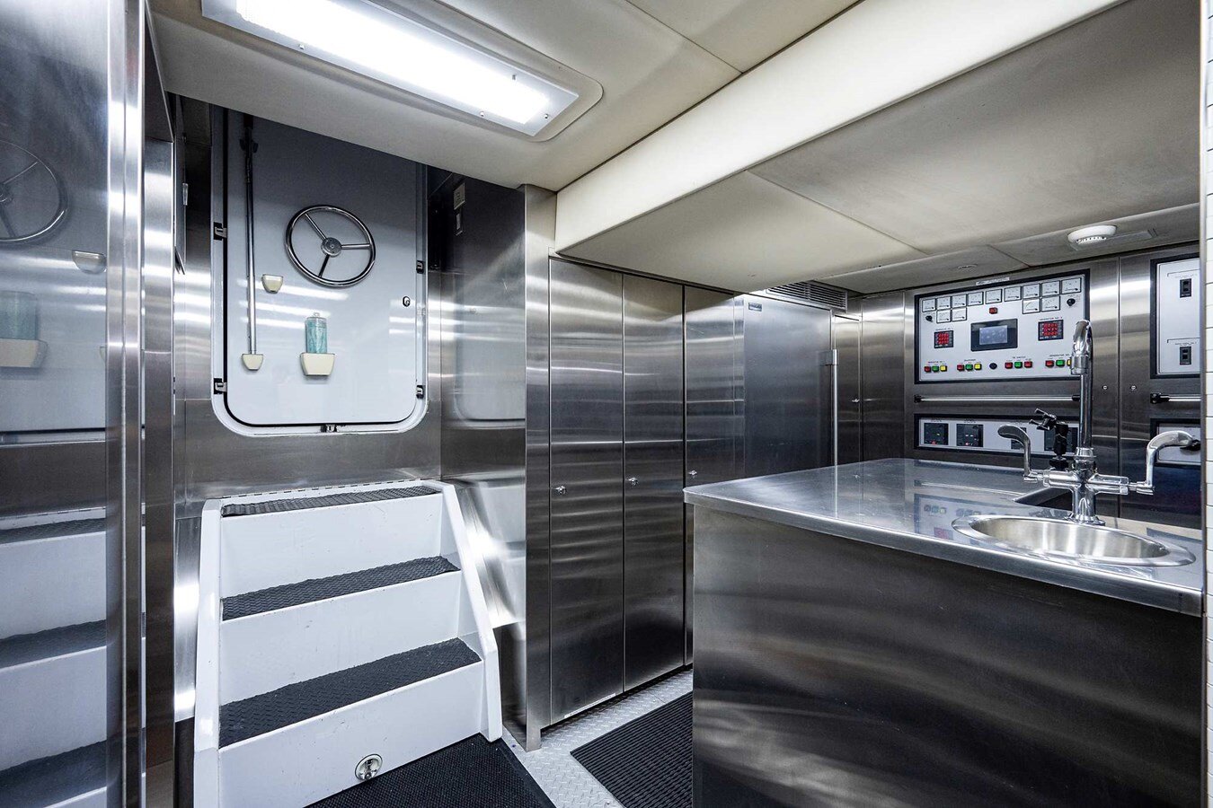 2002-trinity-124-a868fe