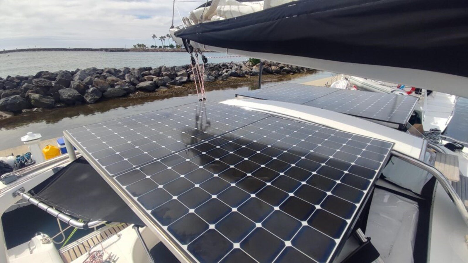 2002-voyage-yachts-43-7-fcf9b8