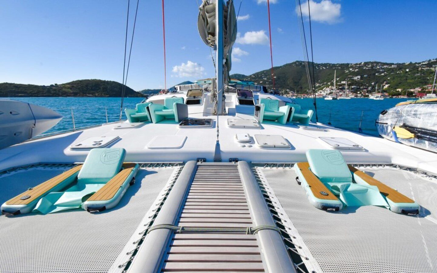 2002-voyage-yachts-59-6-81f86c