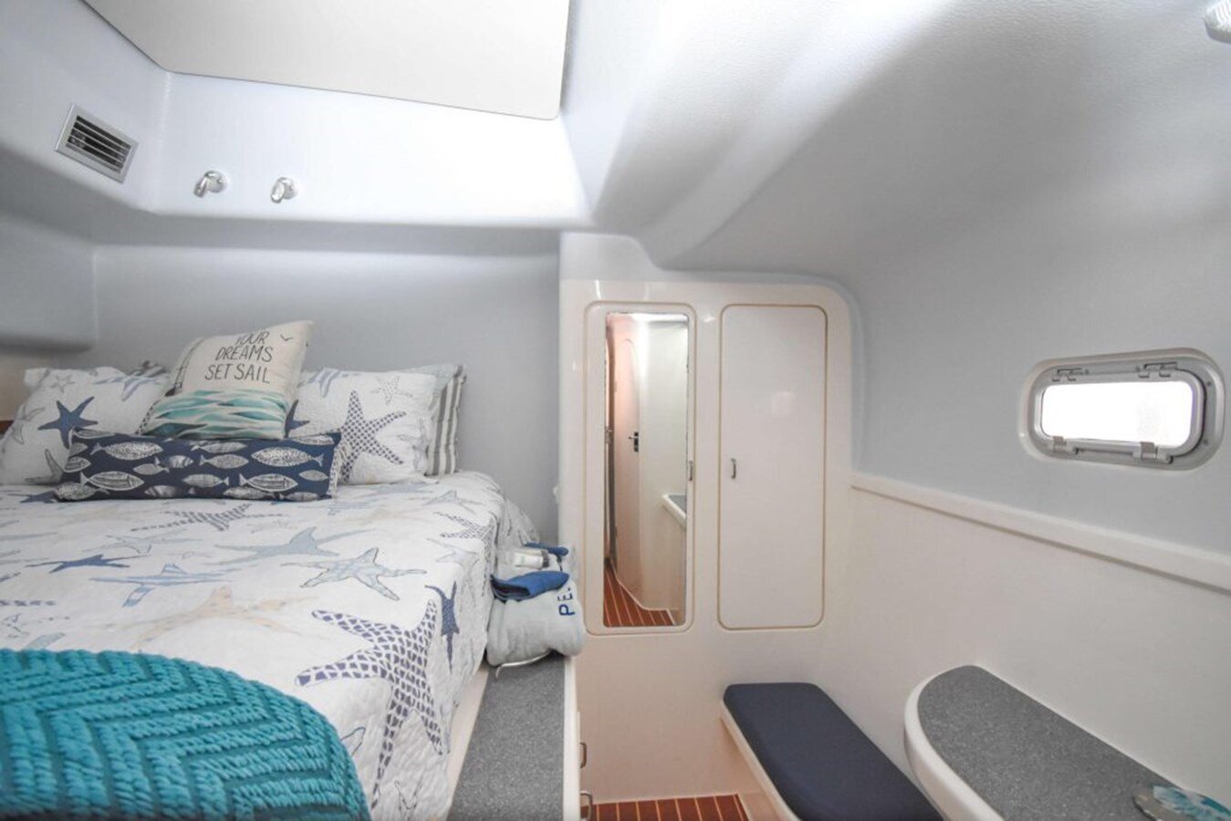 2002-voyage-yachts-59-6-81f86c