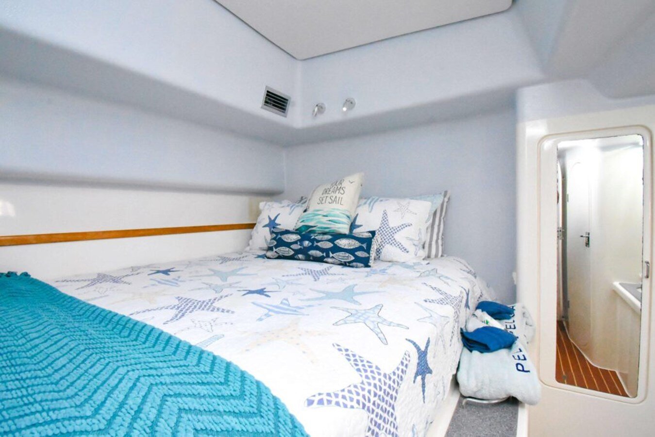 2002-voyage-yachts-59-6-81f86c