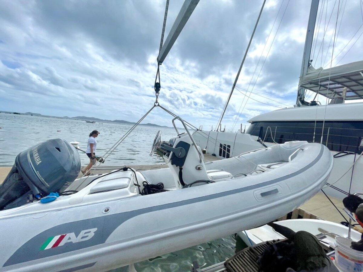 2002-voyage-yachts-59-6-81f86c