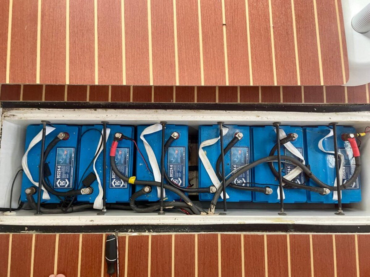 2002-voyage-yachts-59-6-81f86c