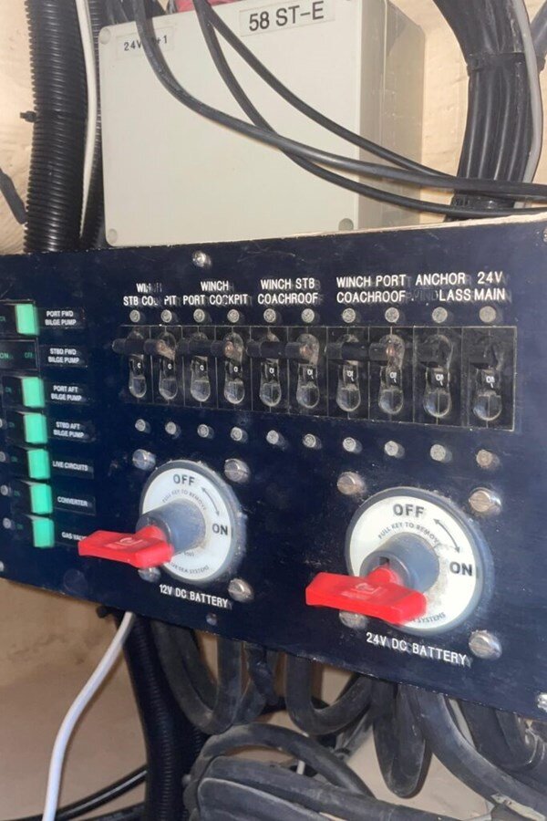 2002-voyage-yachts-59-6-81f86c