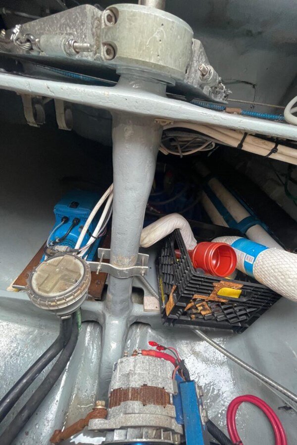 2002-voyage-yachts-59-6-81f86c