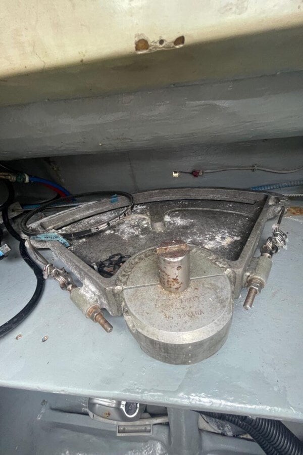 2002-voyage-yachts-59-6-81f86c