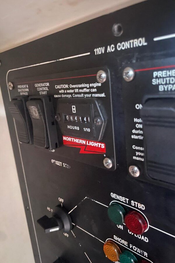 2002-voyage-yachts-59-6-81f86c