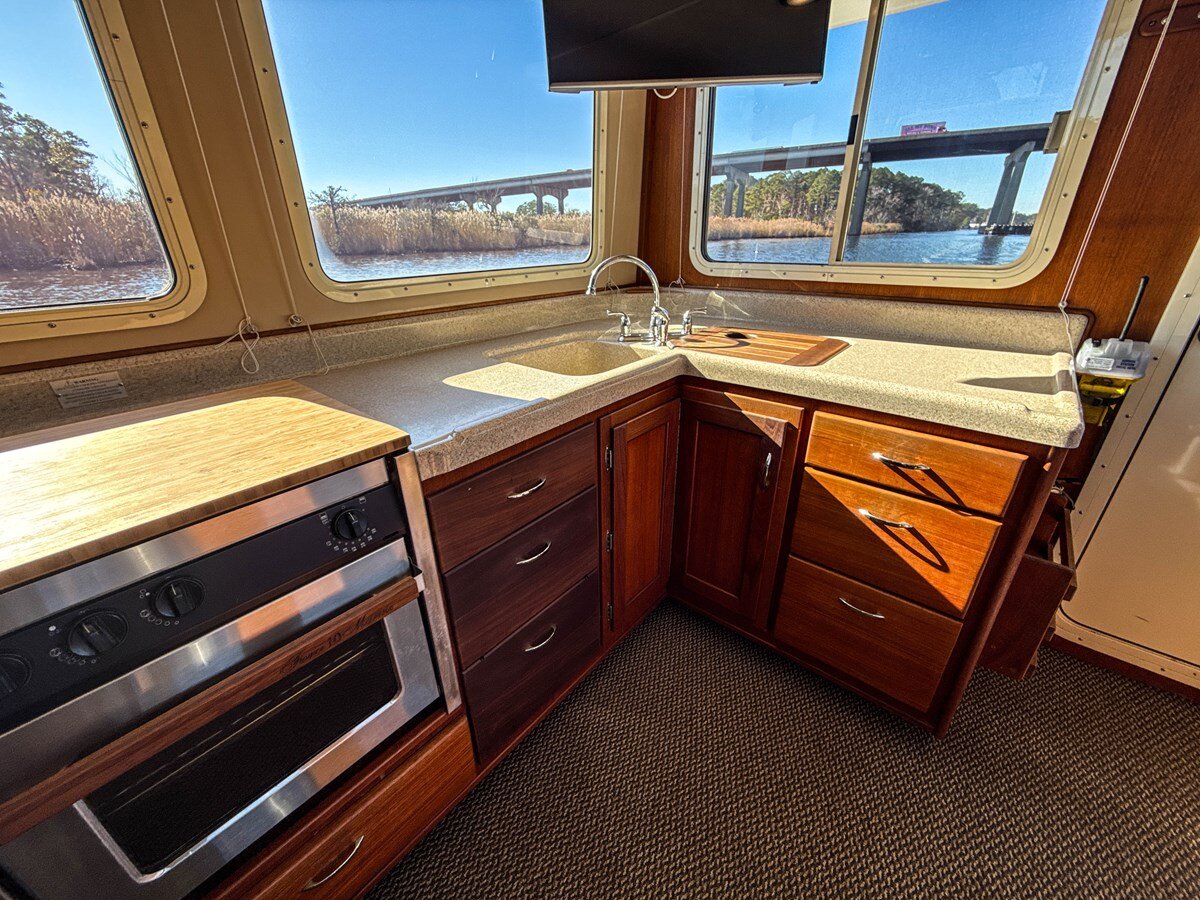 2003-american-tug-34-7d1dcc