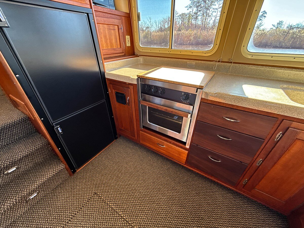 2003-american-tug-34-7d1dcc