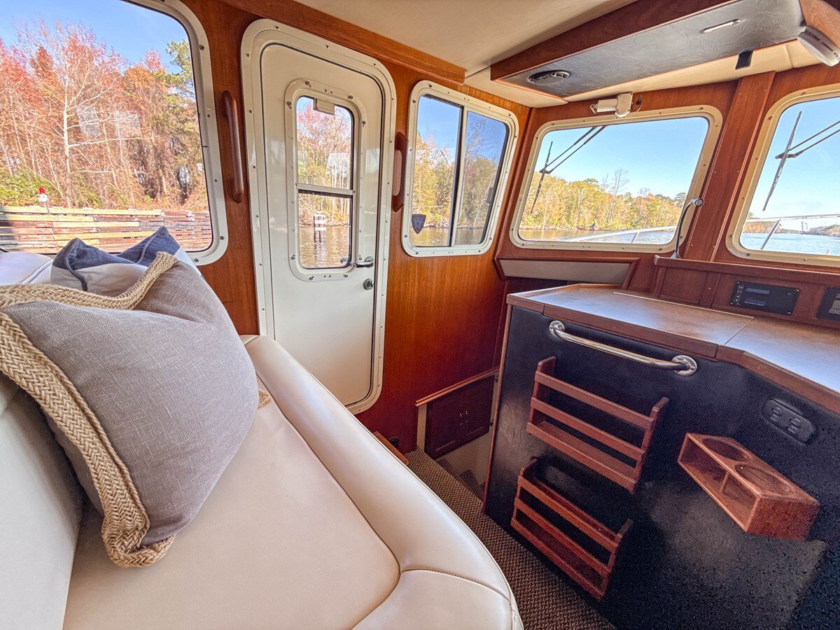 2003-american-tug-34-7d1dcc