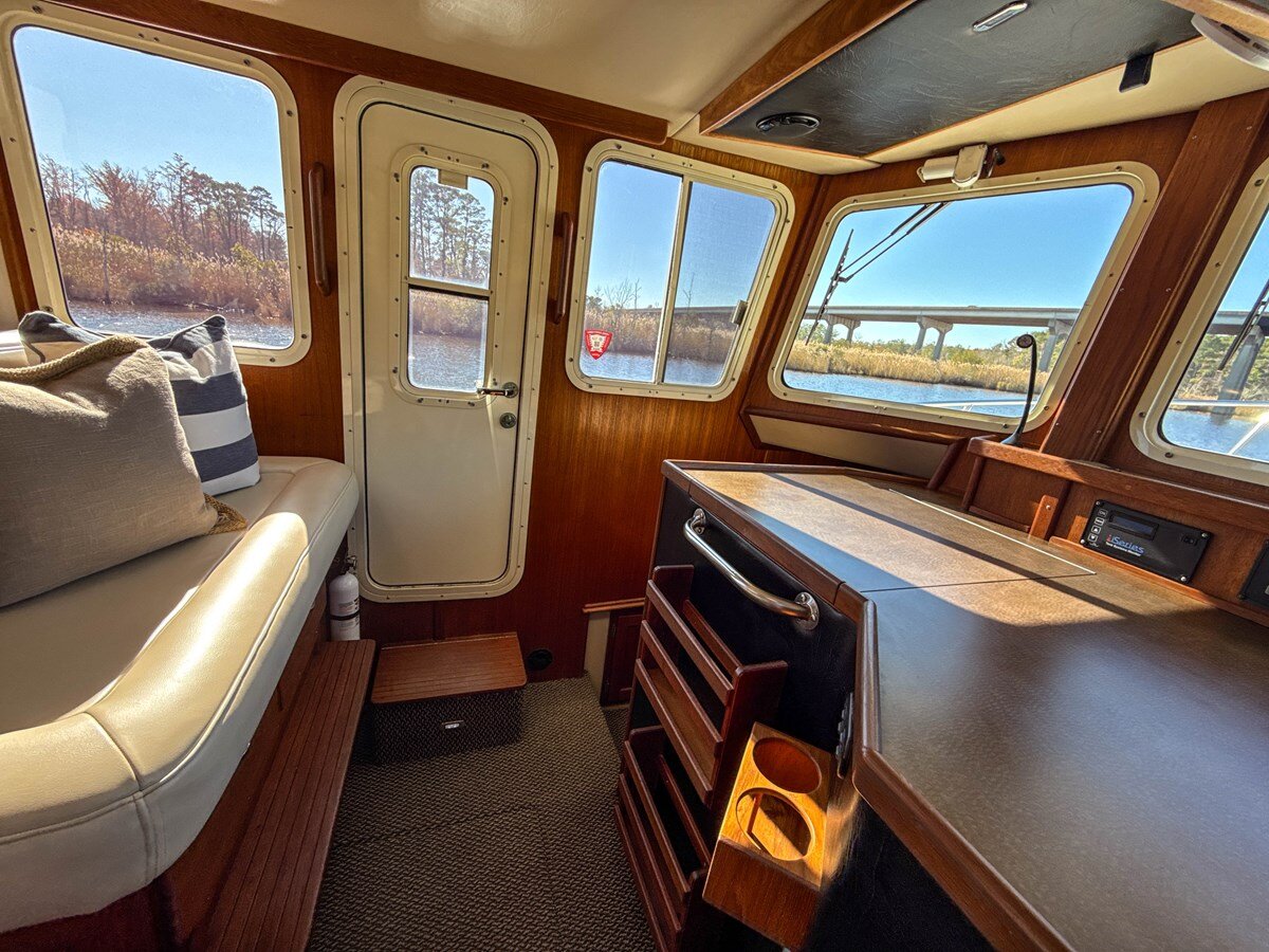 2003-american-tug-34-7d1dcc