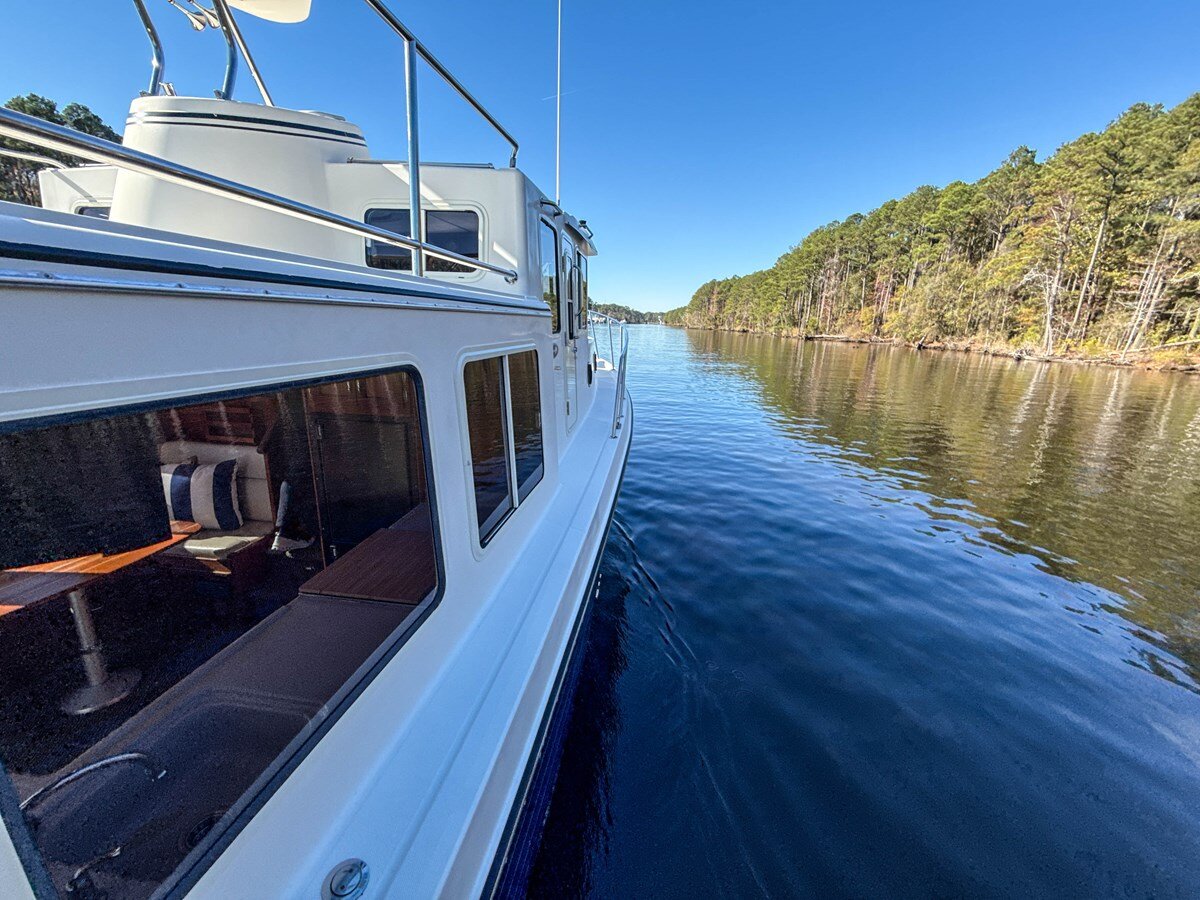 2003-american-tug-34-7d1dcc