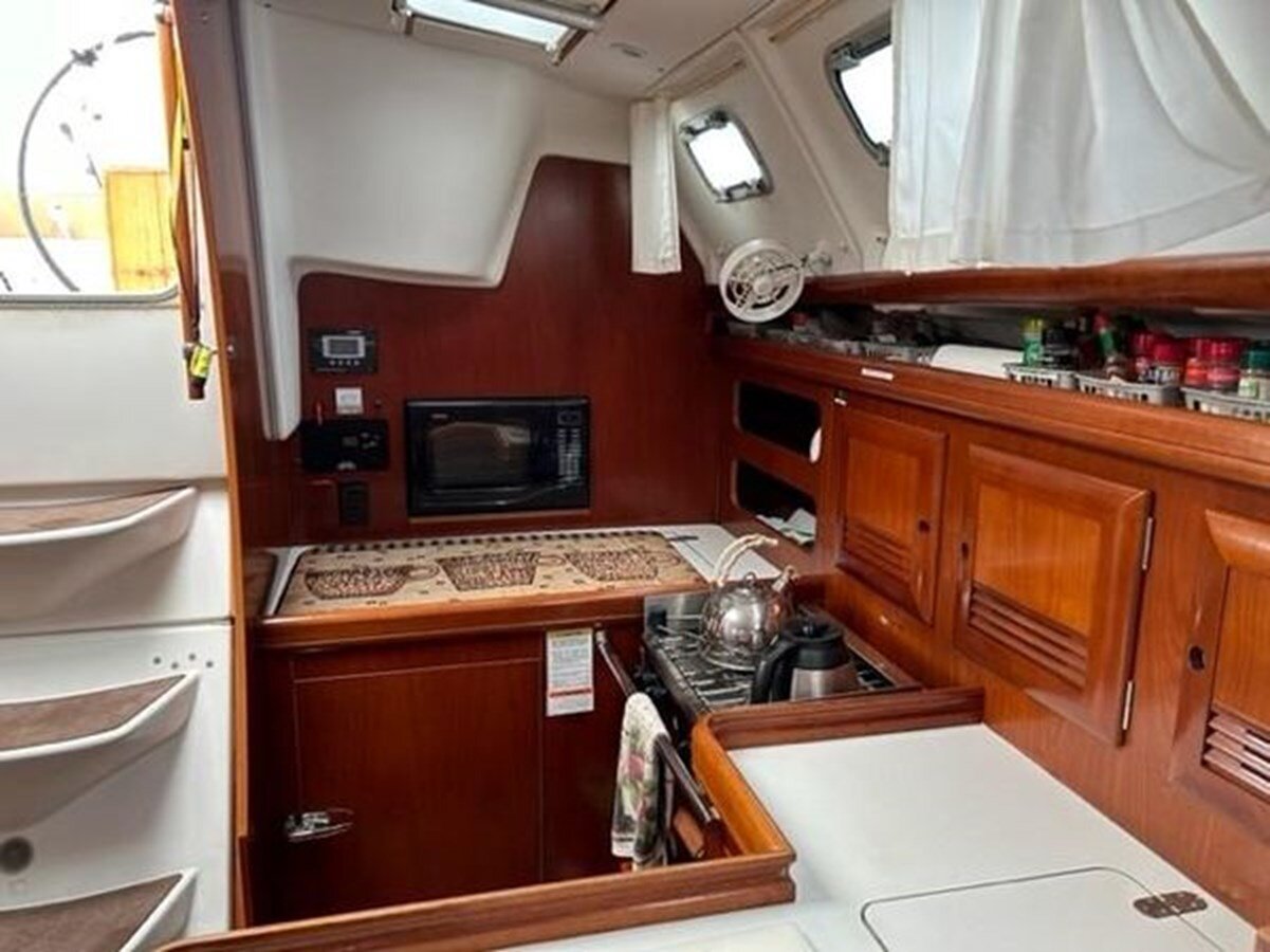 2003-beneteau-39-3-c2120d