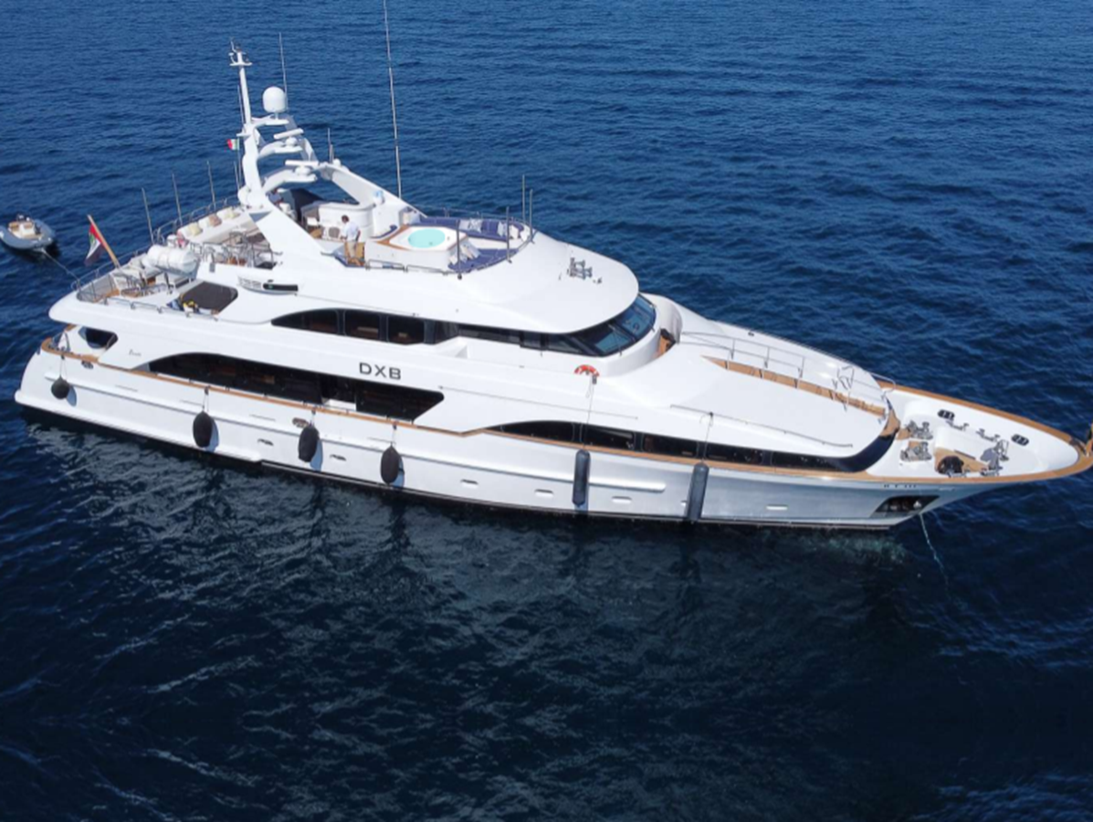 2003-benetti-114-10-1e50f7