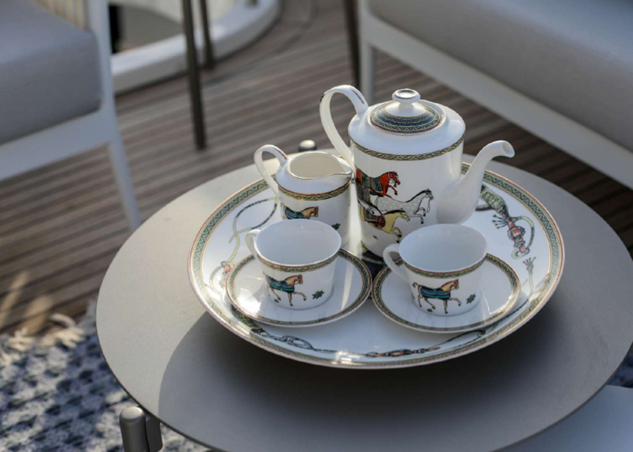 2003 BENETTI 114' 10