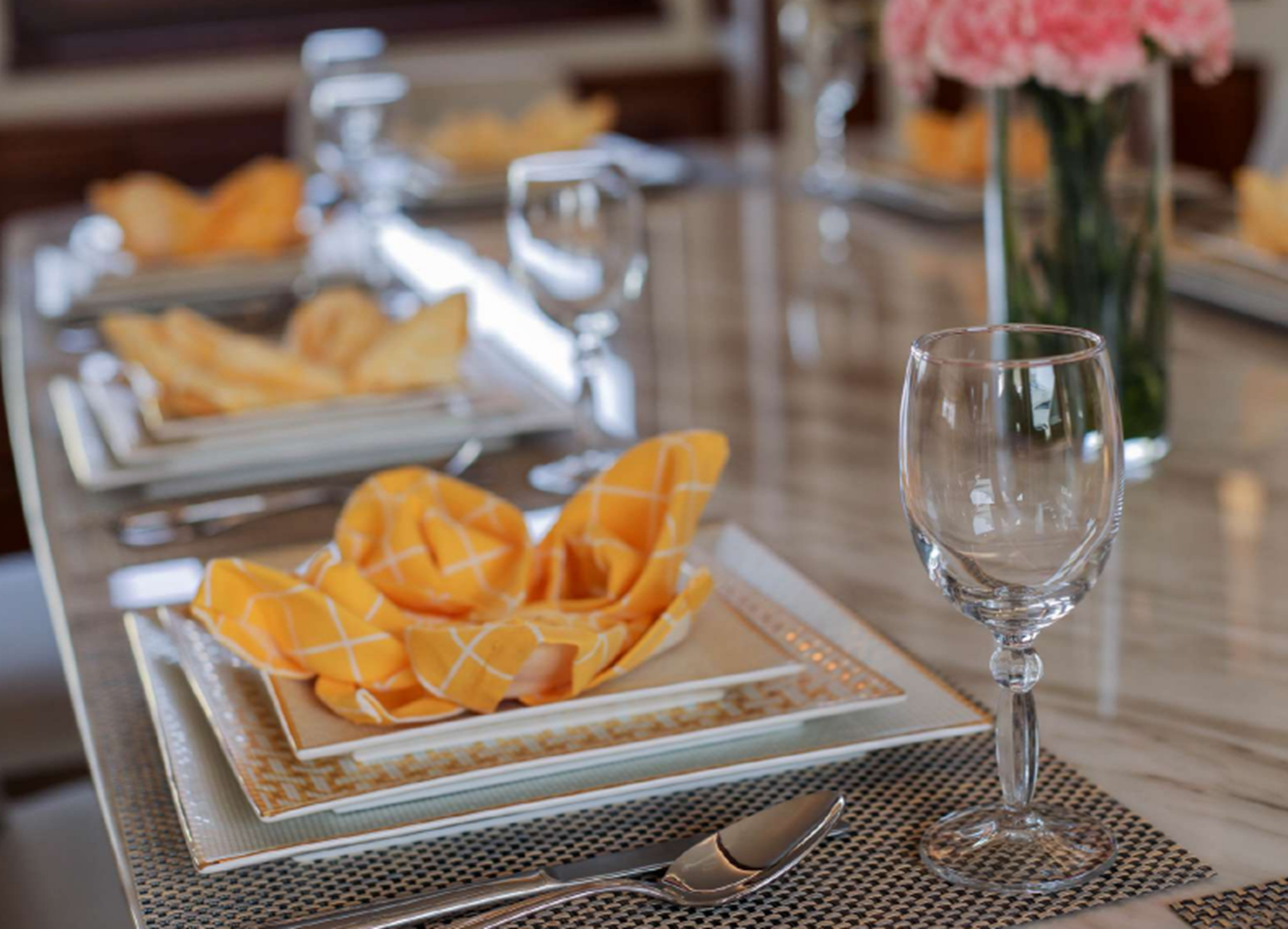 2003 BENETTI 114' 10