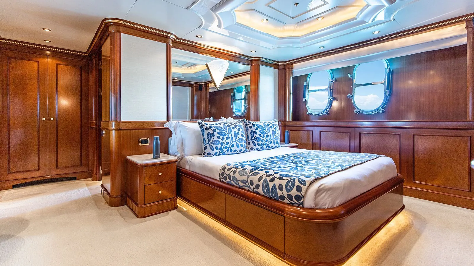 2003 BENETTI 180' 6