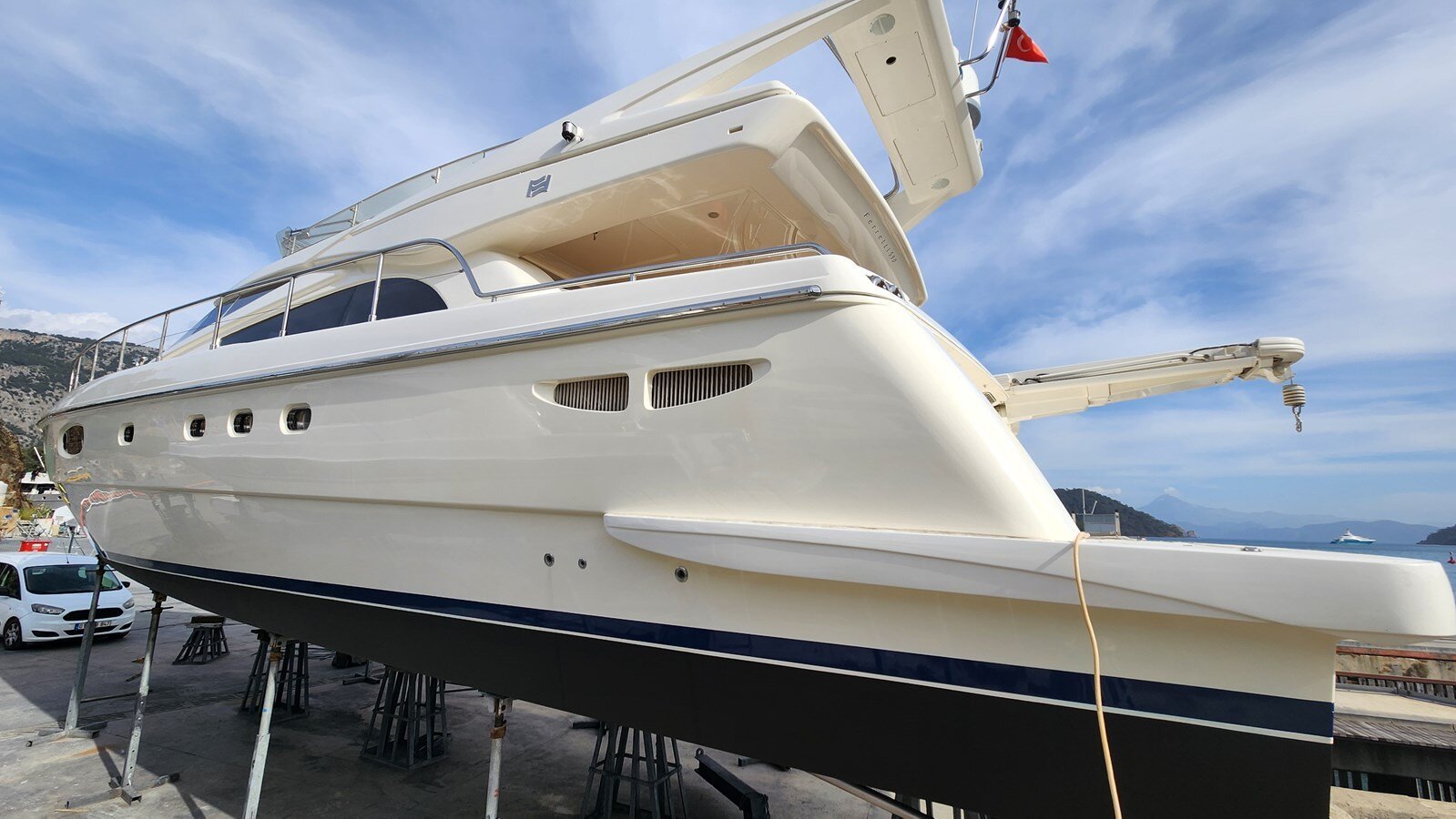 2003-ferretti-yachts-60-2-1b27c1