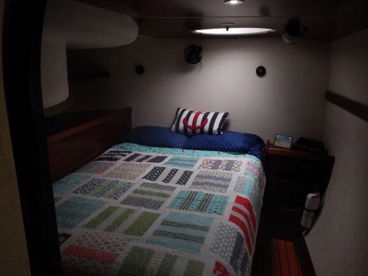 2003-fountaine-pajot-43-18a724