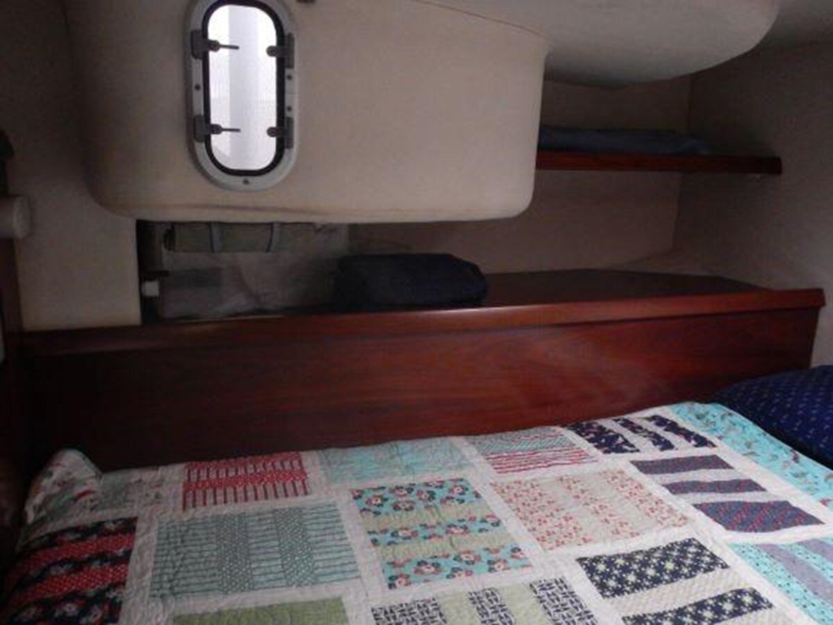 2003-fountaine-pajot-43-18a724