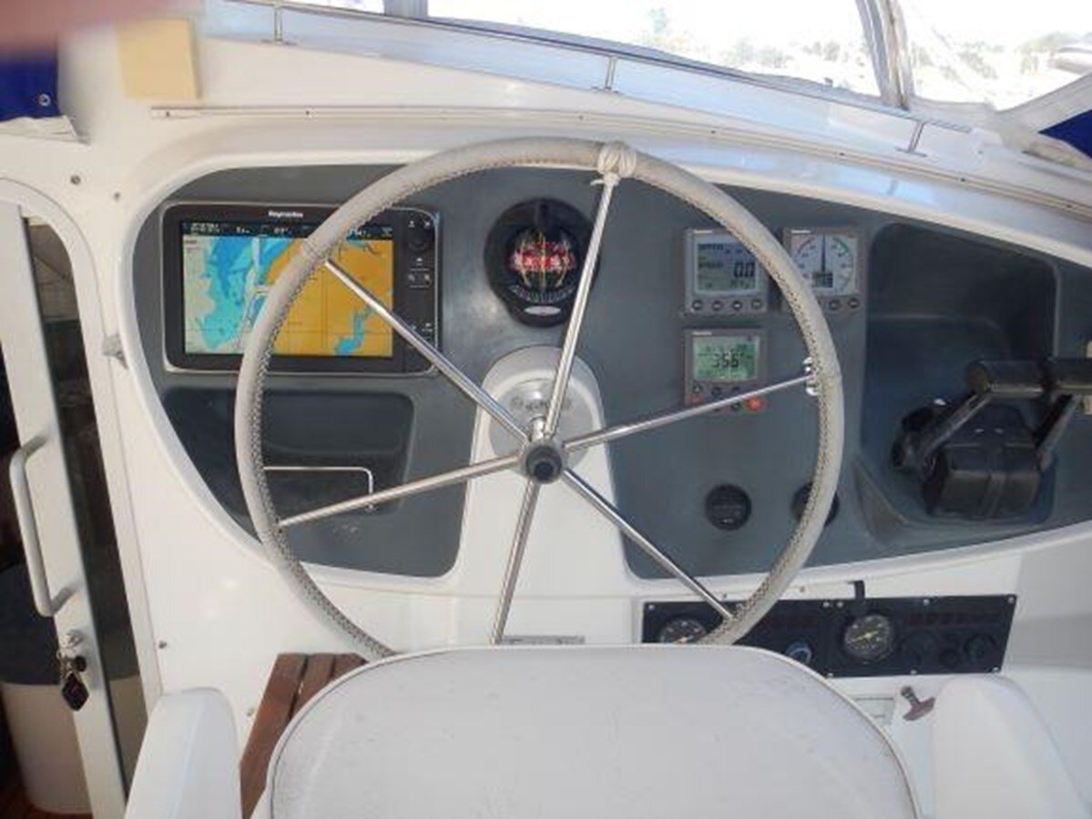 2003-fountaine-pajot-43-18a724