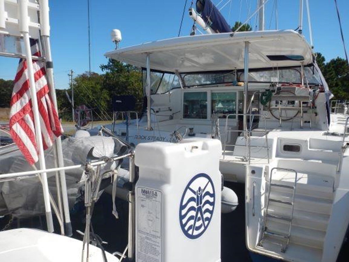 2003-fountaine-pajot-43-18a724