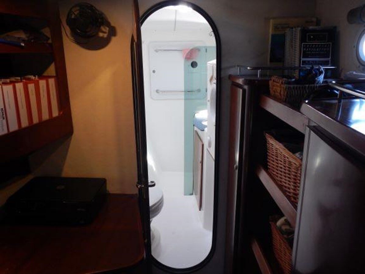 2003-fountaine-pajot-43-18a724