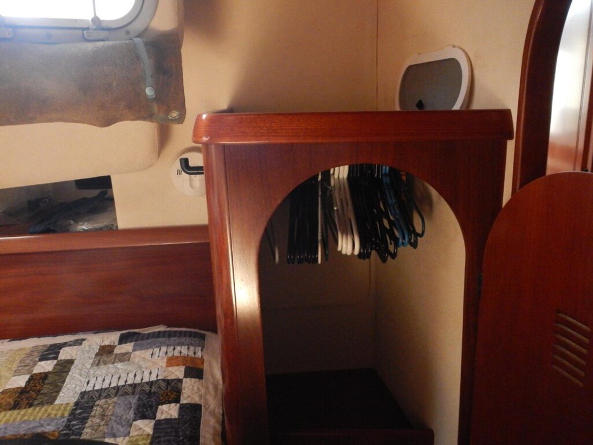 2003-fountaine-pajot-43-18a724