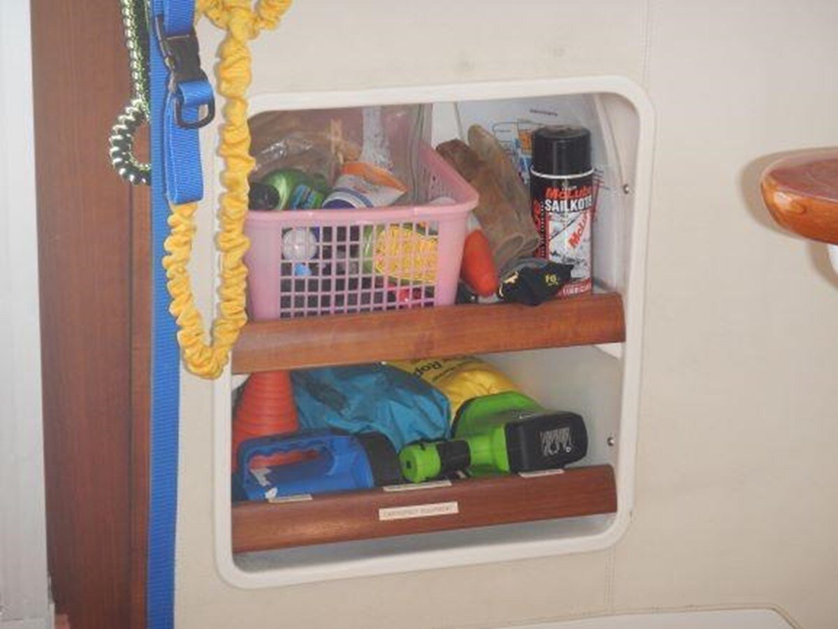 2003-fountaine-pajot-43-18a724