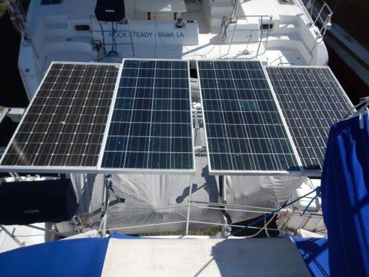 2003-fountaine-pajot-43-18a724