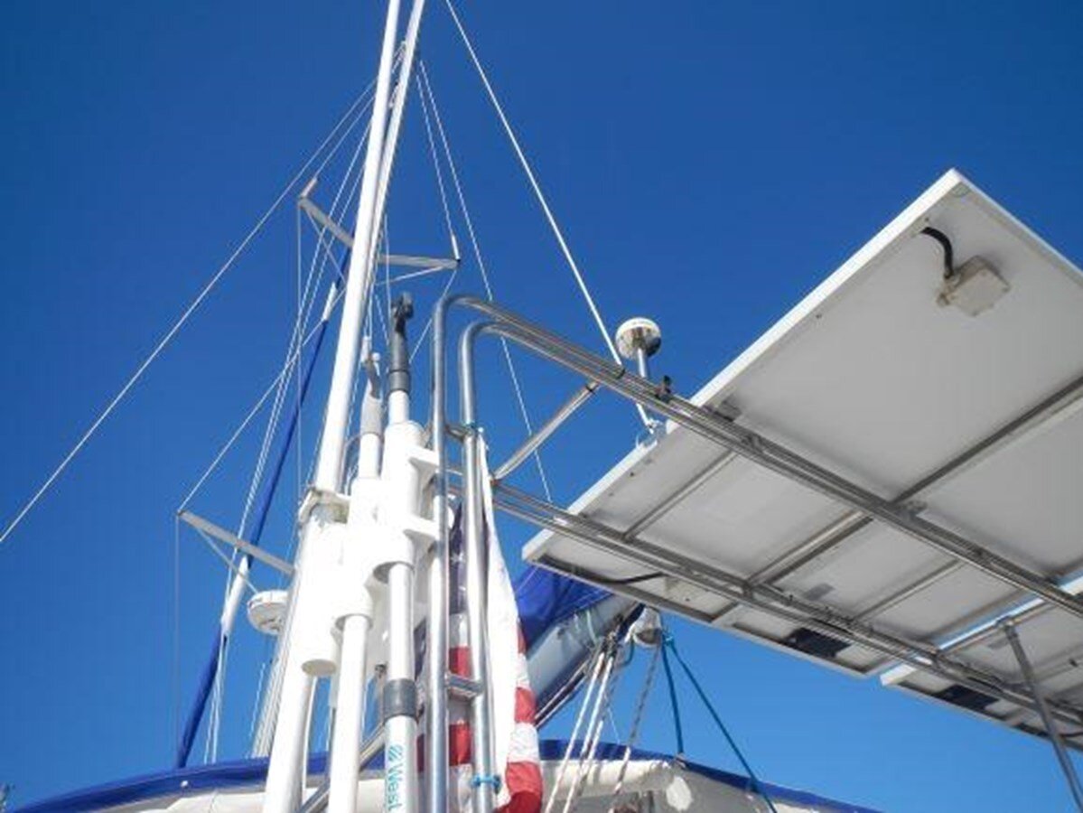 2003-fountaine-pajot-43-18a724