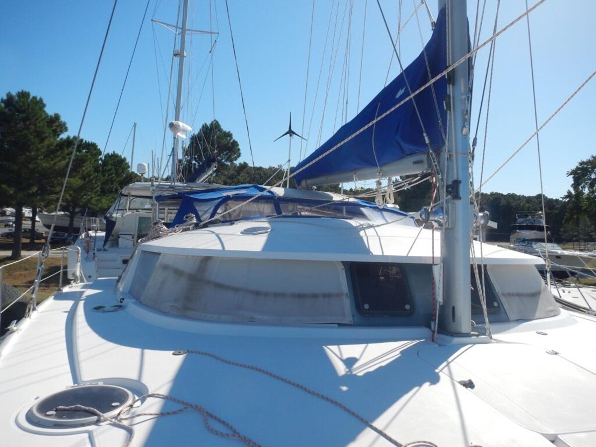 2003-fountaine-pajot-43-18a724