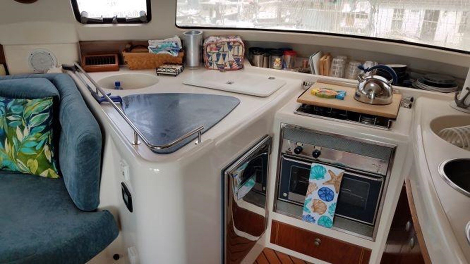 2003-fountaine-pajot-43-18a724