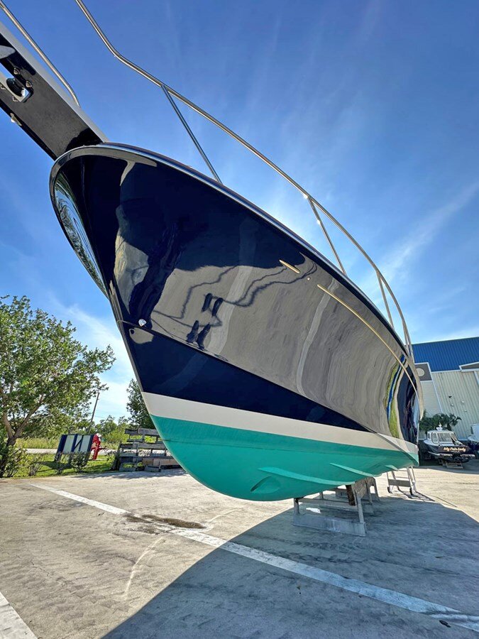 2003-hinckley-38-ec2115