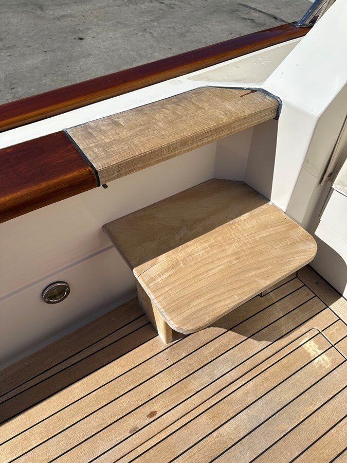 2003-hinckley-38-ec2115