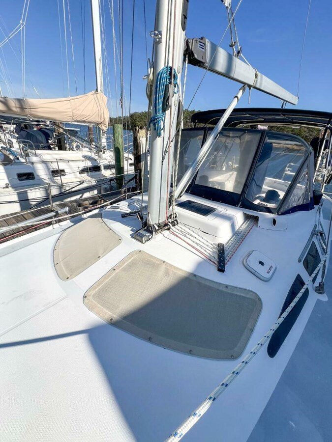 2003-hunter-43-5-939827