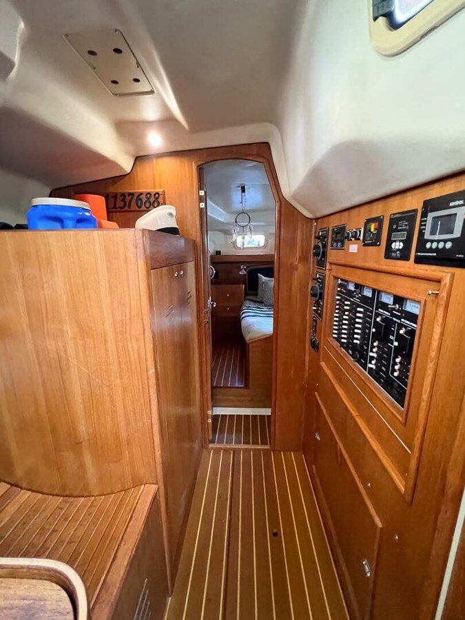 2003-hunter-43-5-939827