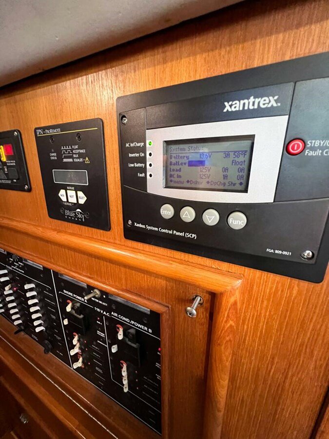 2003-hunter-43-5-939827