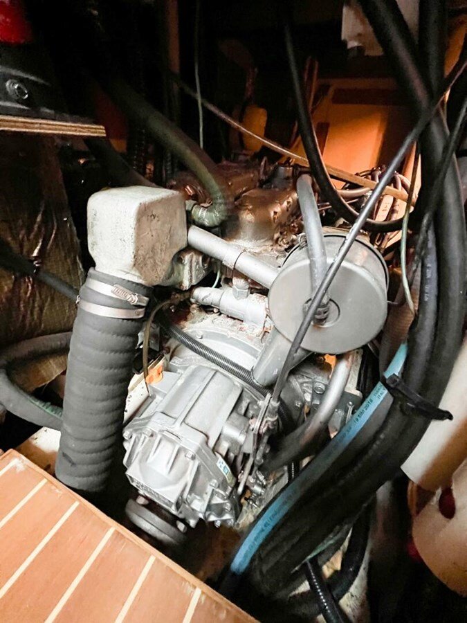 2003-hunter-43-5-939827