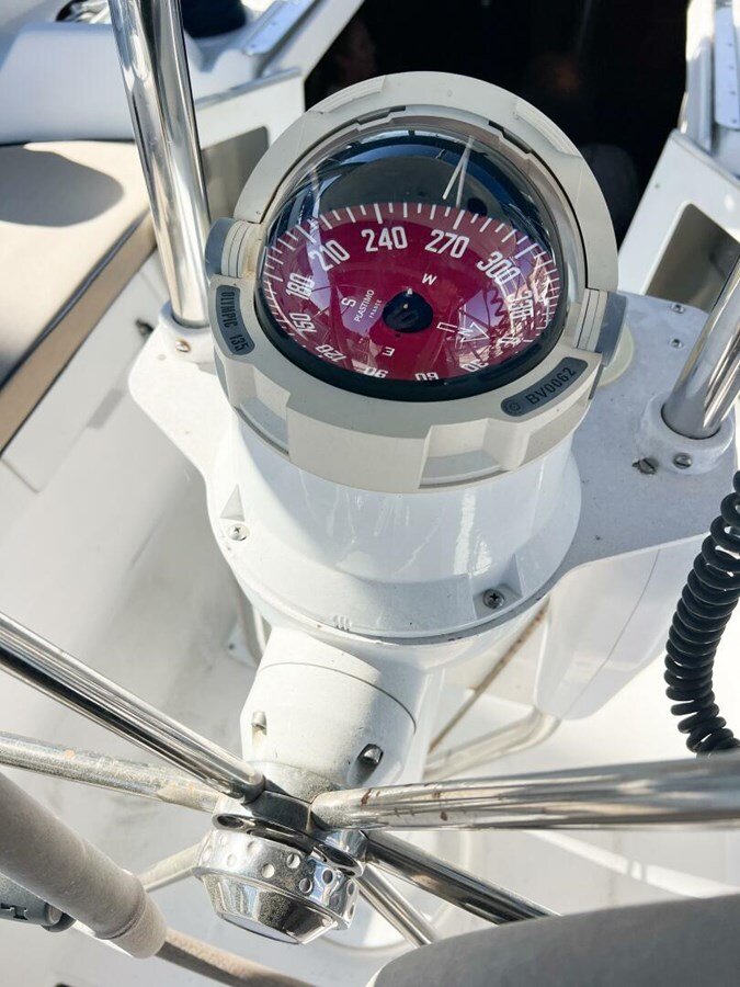 2003-hunter-43-5-939827