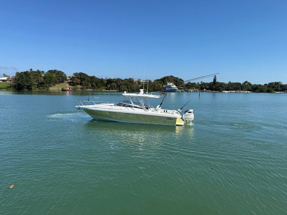 2003-intrepid-powerboats-inc-34-d8a3a7