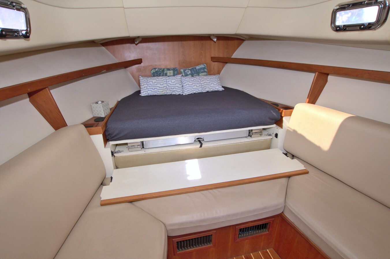 2003-mainship-30-1c2006