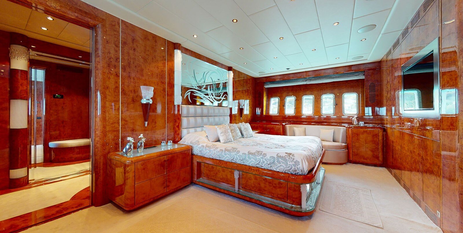 2003-mangusta-109-11-2e828e