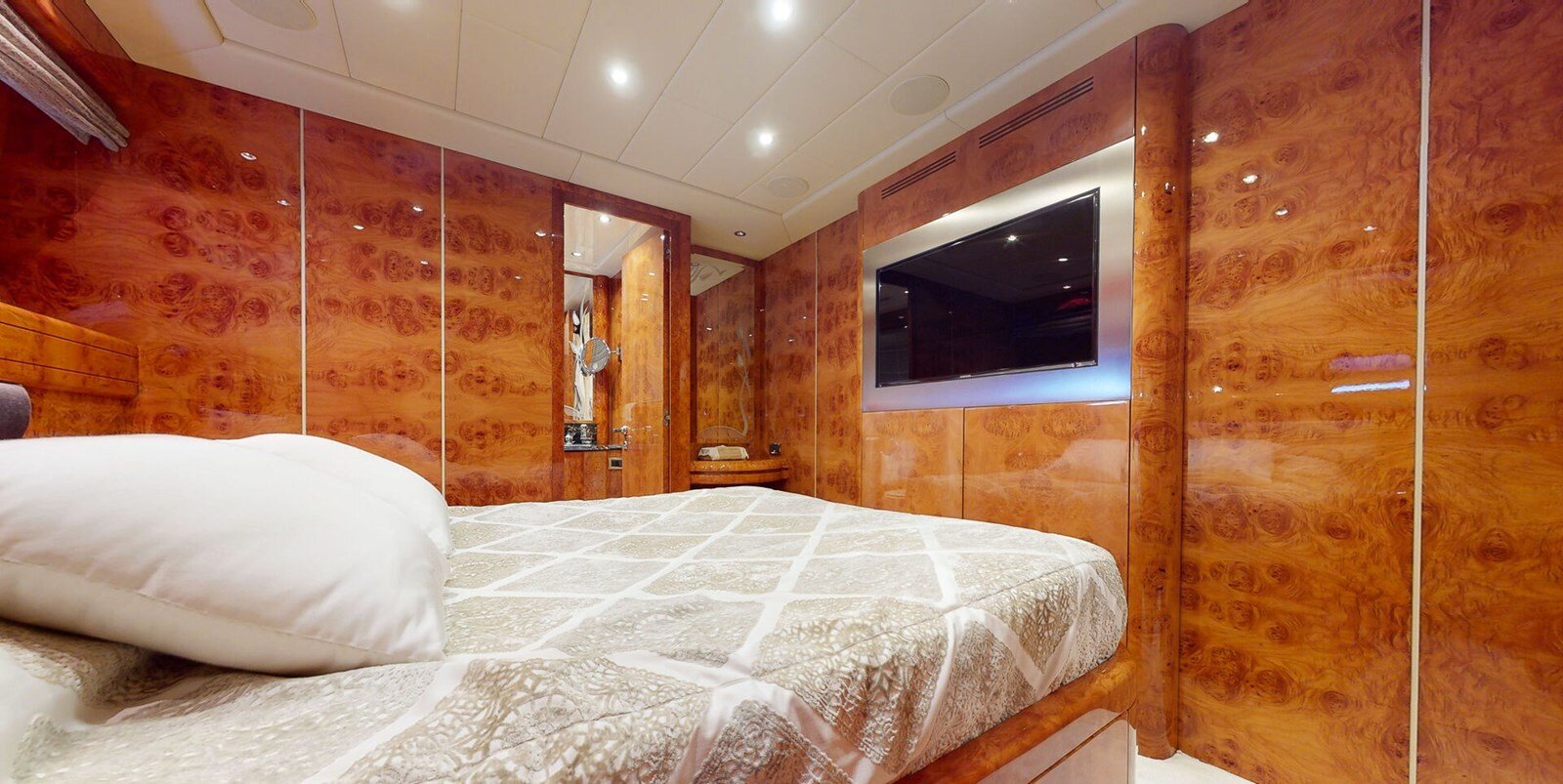 2003-mangusta-109-11-2e828e