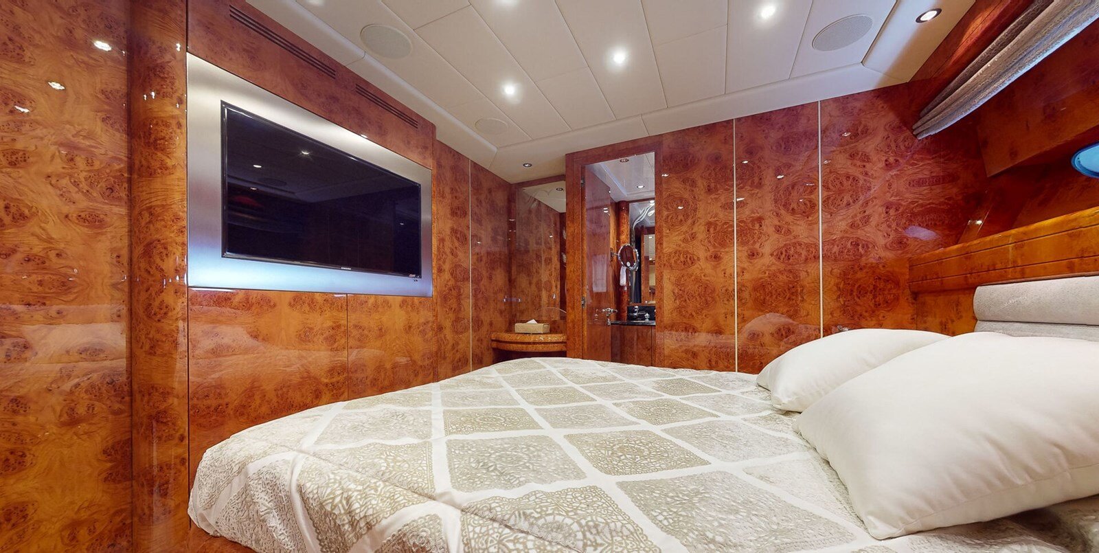 2003-mangusta-109-11-2e828e