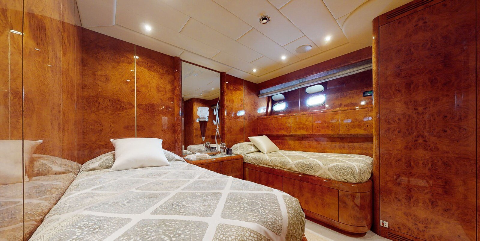 2003-mangusta-109-11-2e828e