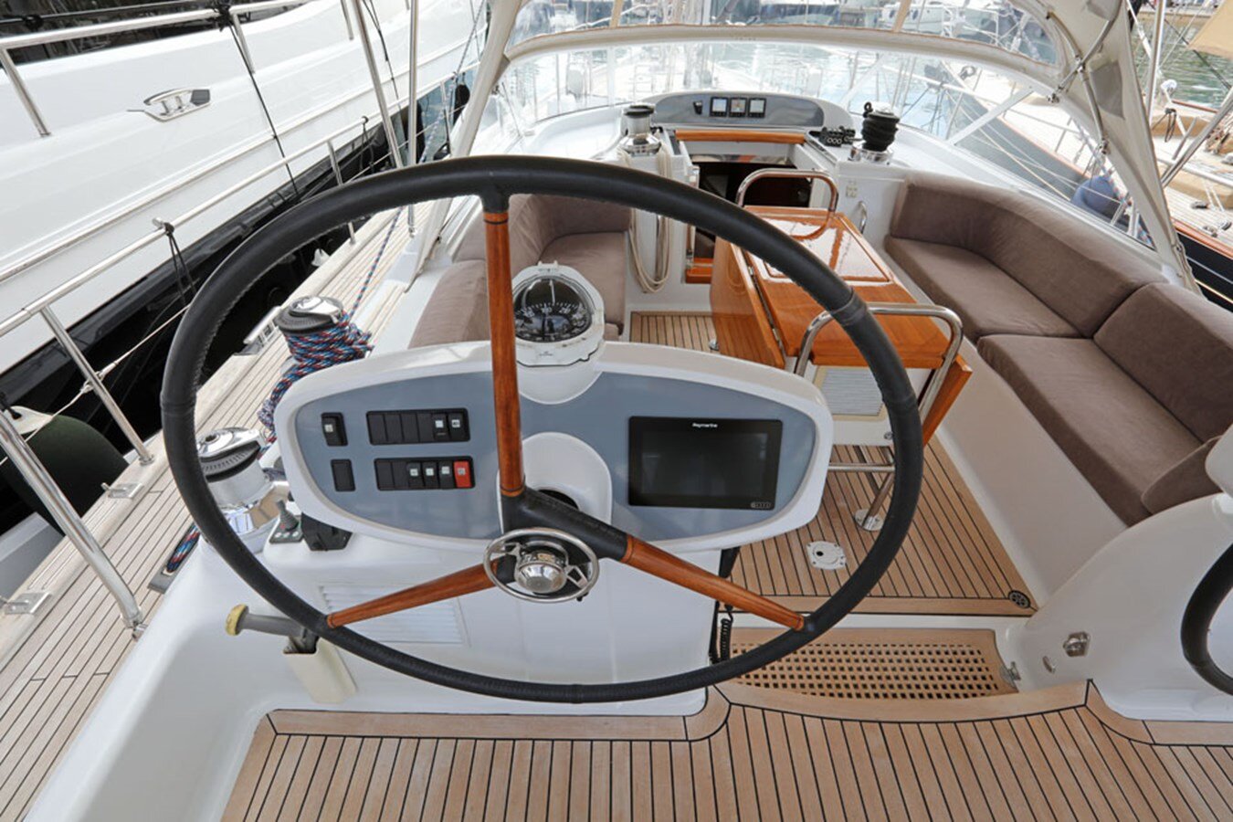 2003-moody-63-6-808d57