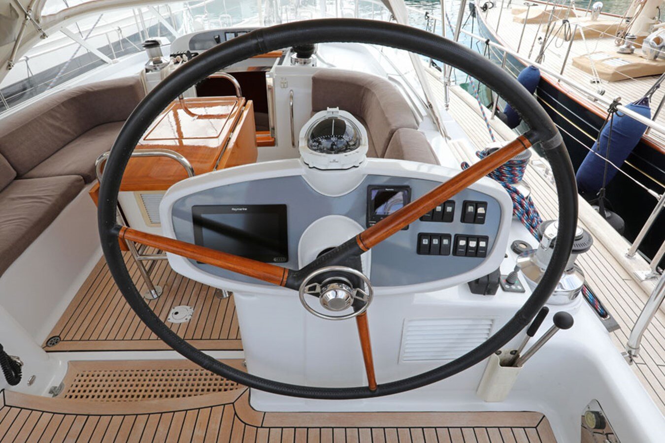 2003-moody-63-6-808d57