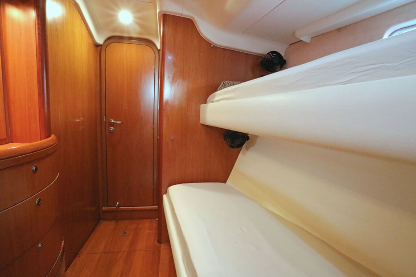 2003-moody-63-6-808d57