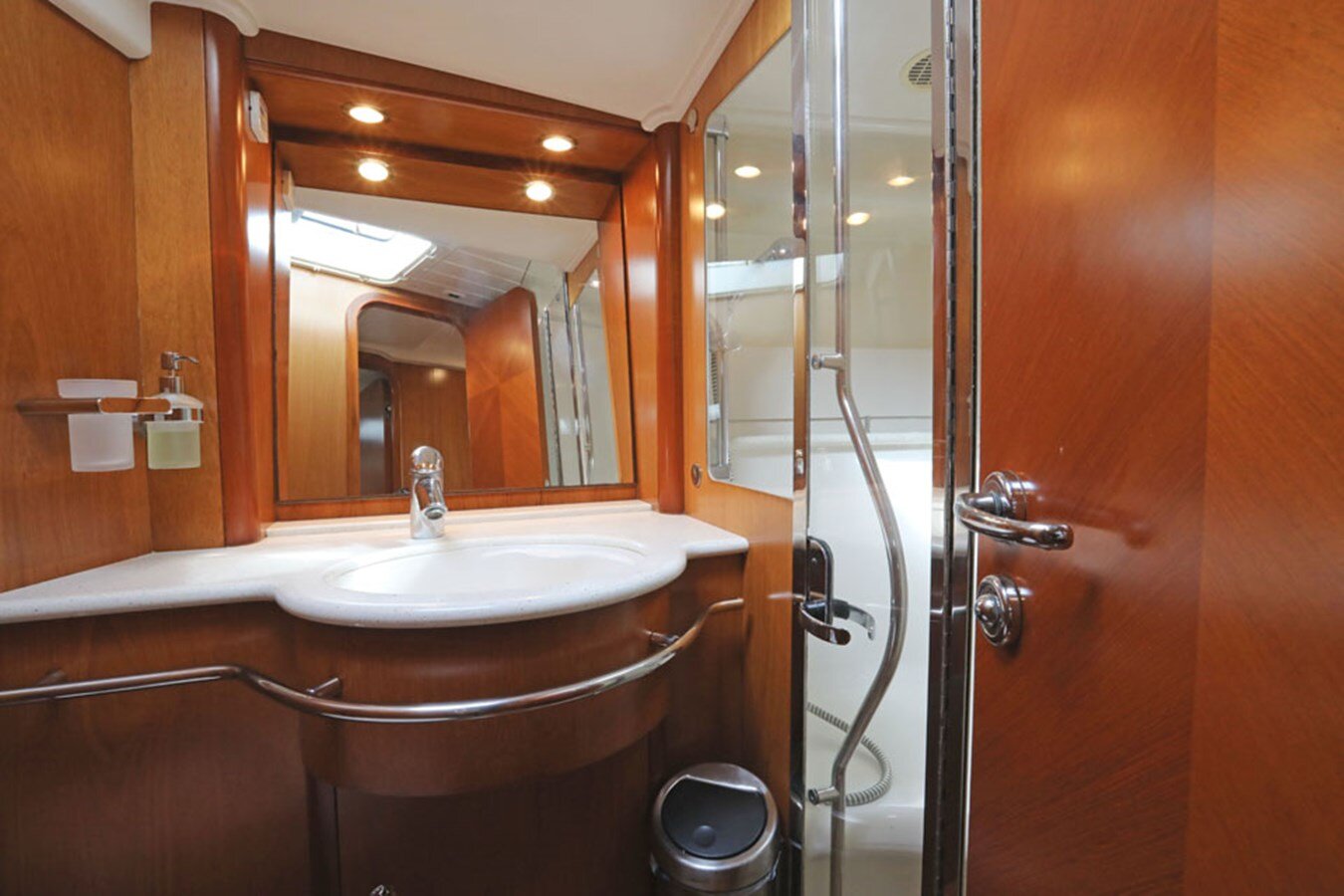 2003-moody-63-6-808d57